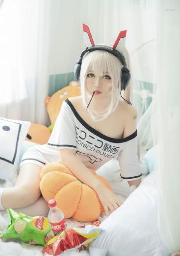 强奸大胸美女小说_剧情片高清视频播放