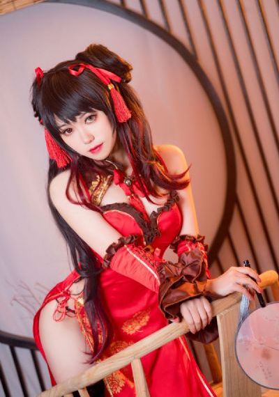 老师脱了乳罩让我吃奶》_高清超清免费观看
