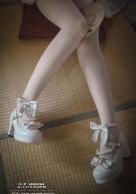 男生和女生拔萝卜的真人高清视频_超清高清电影在线