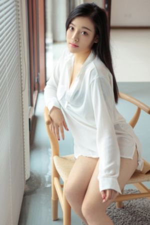肉大捧一进一出免费视黑寡妇_老版国语字幕