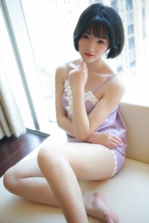 公交碰极品丝袜_国语版全集